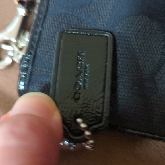Coach Signature C Black Wristlet 6"x4" - Picture 2 of 9